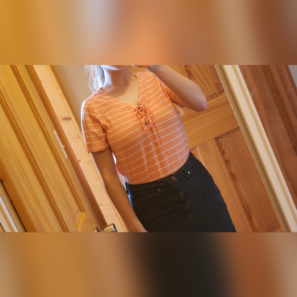 𝒪𝓇𝒶𝓃ℊℯ & 𝒫ℯ𝒶𝒸𝒽𝓎, 𝒲𝒽𝒾𝓉ℯ ℒ𝒾𝓃ℯ𝒹, 𝒯-𝒮𝒽𝒾𝓇𝓉 - Picture 4 of 5